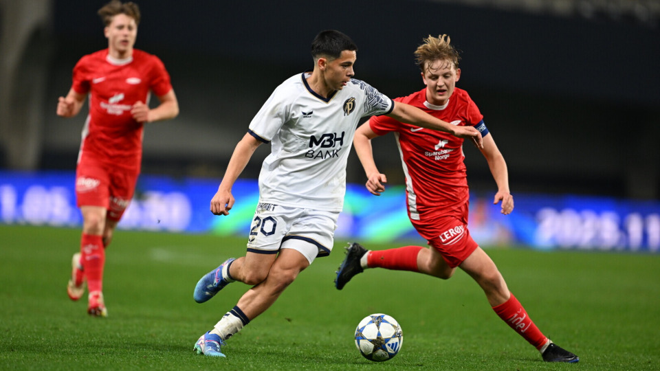 Tizenegyesekkel jutott tovább a Puskás Akadémia az ifi BL-ben