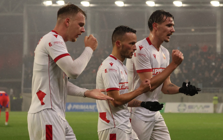 Győztek az éllovasok a Merkantil Bank Ligában